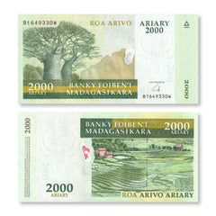 Madagascar 2000 Ariary, 2014, B327b, P96, UNC - Robert's World Money - World Banknotes